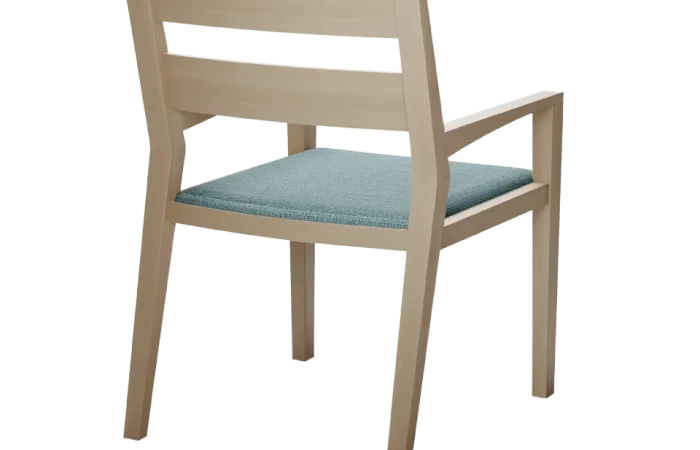 Chair-holz-furnishing2019.webp